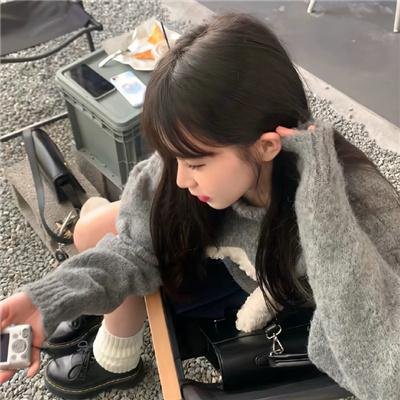 轻轻拂过